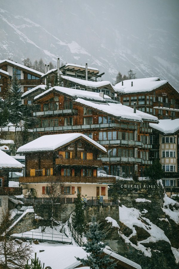 Luxury homes for sale in Les Gets: discover your alpine escape